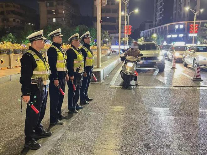 前揭阳街头多名“醉猫”被曝光！尊龙凯时·中国网站胆过青！春节(图2)